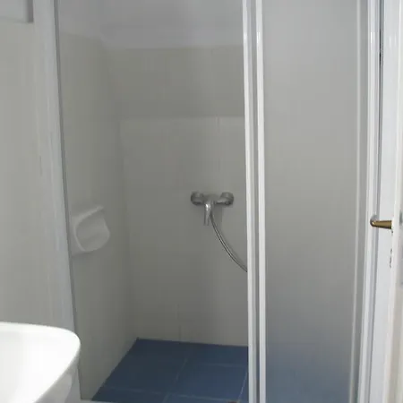 Apart Otel Anna 4*